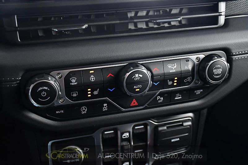 Jeep Wrangler 3.6L AWD RUBICON 4tisKM - fotka 36 z 52