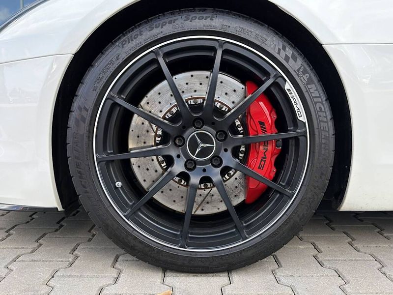 Mercedes-Benz SLS AMG (2013) AMG 63 GT Roadster - TOP - fotka 25 z 27