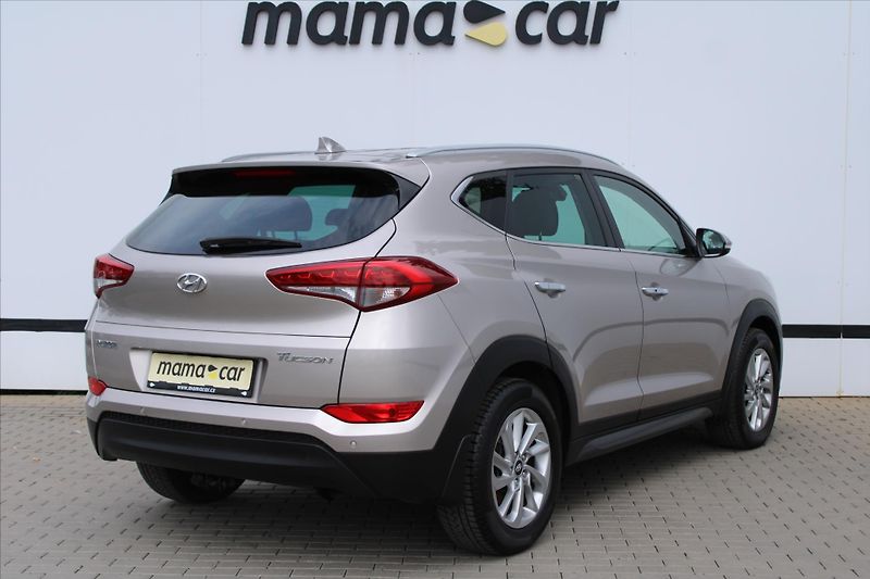 Hyundai Tucson 1.7 CRDI 104kW DCT STYLE ČR - fotka 7 z 24