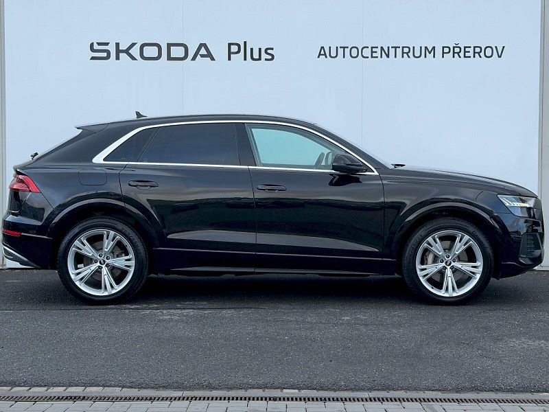 Audi Q8 (2021) 45 TDI 170kW Quattro - fotka 31 z 35
