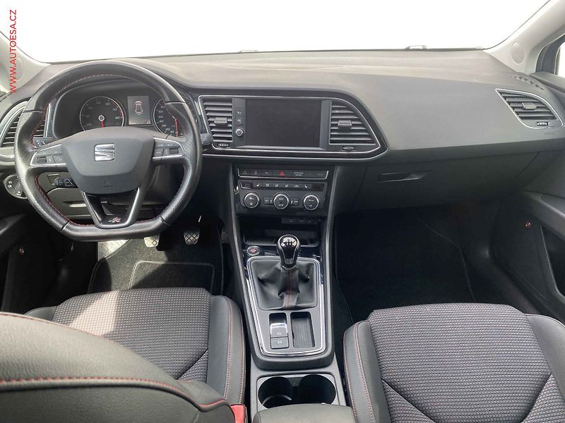 Seat Leon (2019) 1.5 TSi, FR, LED, navi - fotka 8 z 20