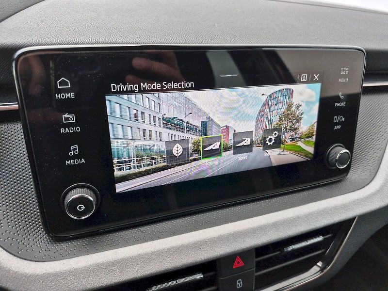 Škoda Kamiq (2025) Top Selection 1.5 TSI 110kW - fotka 18 z 27