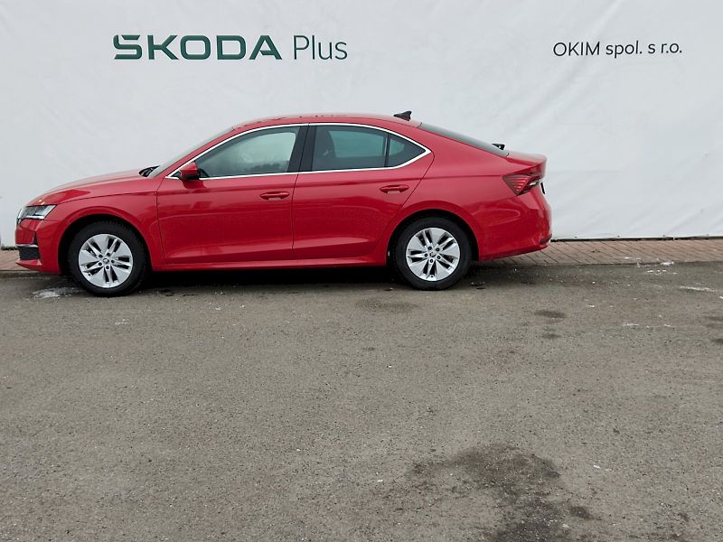 Škoda Octavia (2024) Top Selection 1,5 Tsi 110 Kw D - fotka 3 z 36