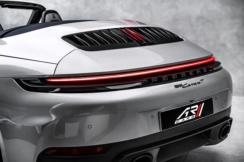 Porsche 911 Carrera T Cabrio Sport Chrono - fotka 12 z 28