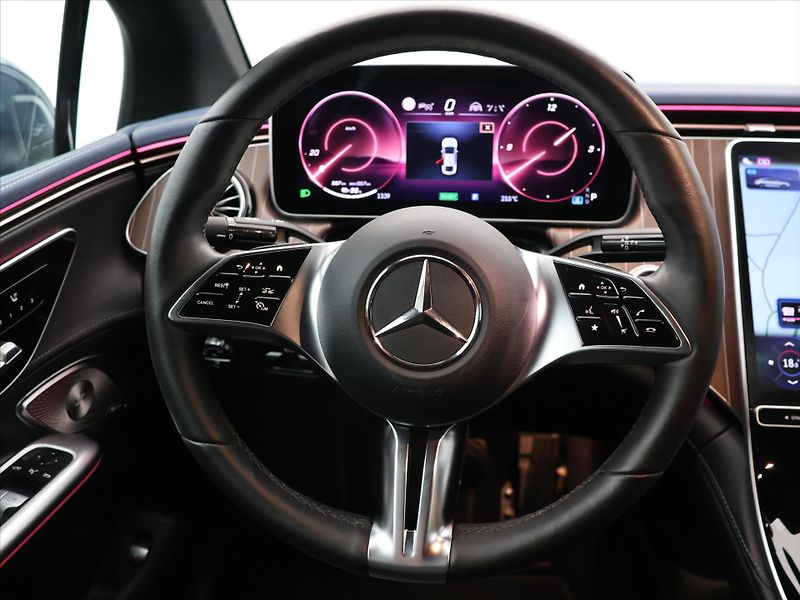 Mercedes-Benz EQE 300 180kW ZÁRUKA - fotka 20 z 31