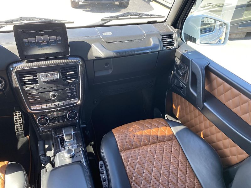 Mercedes-Benz Třídy G G 63 AMG - fotka 11 z 27