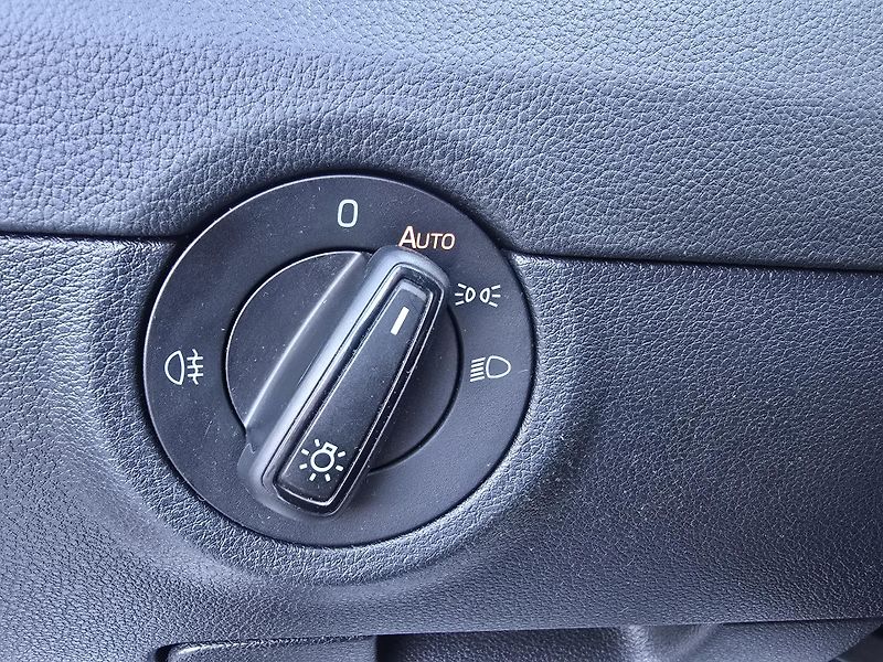 Škoda Octavia 1.5TSI CNG DSG 1.Maj. ČR - DPH - fotka 19 z 27