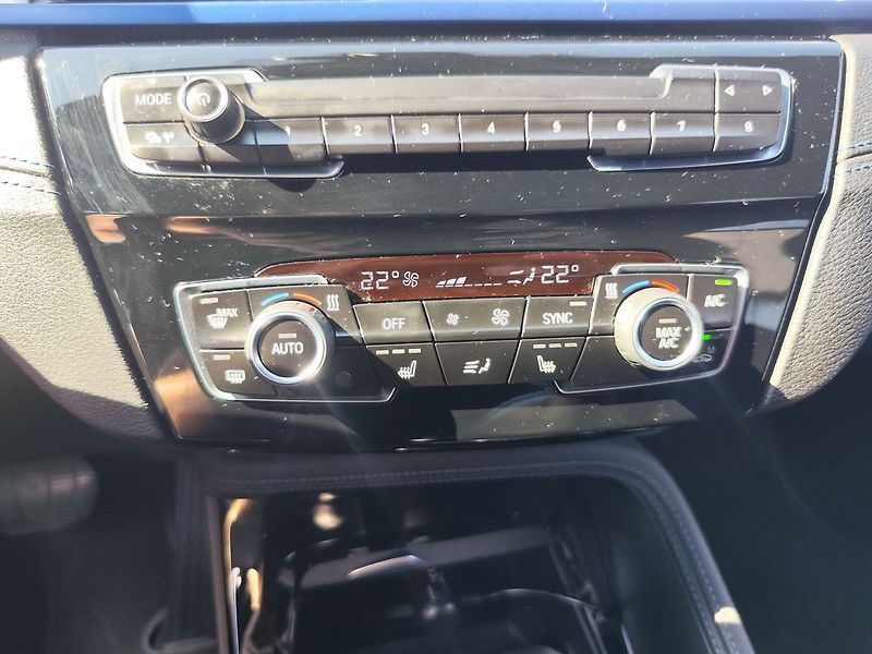 BMW X2 2.0/140kW xDrive20d M SPORT X - fotka 23 z 35