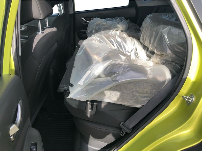 Hyundai Kona 1,6 CRDI 4x4 AT - fotka 12 z 27