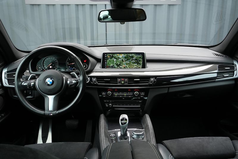 BMW X6 30d, ČR, Tažné, Harman, ACC - fotka 16 z 44