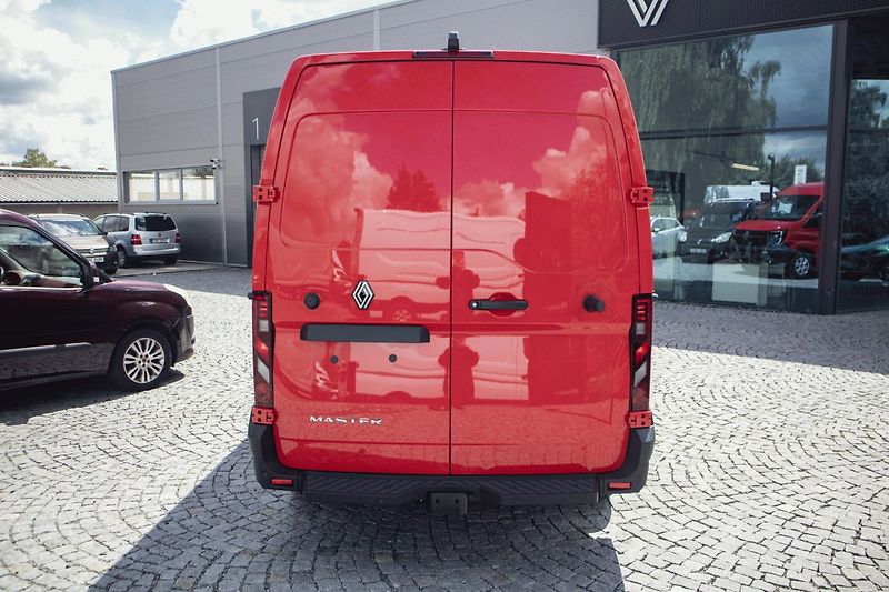Renault Master (2026) L2H2P3 Extra blue dCi 150 Van - fotka 6 z 41