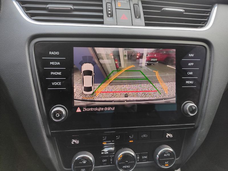 Škoda Octavia (2019) 1.6 TDI 115k DSG TZ  - fotka 16 z 31