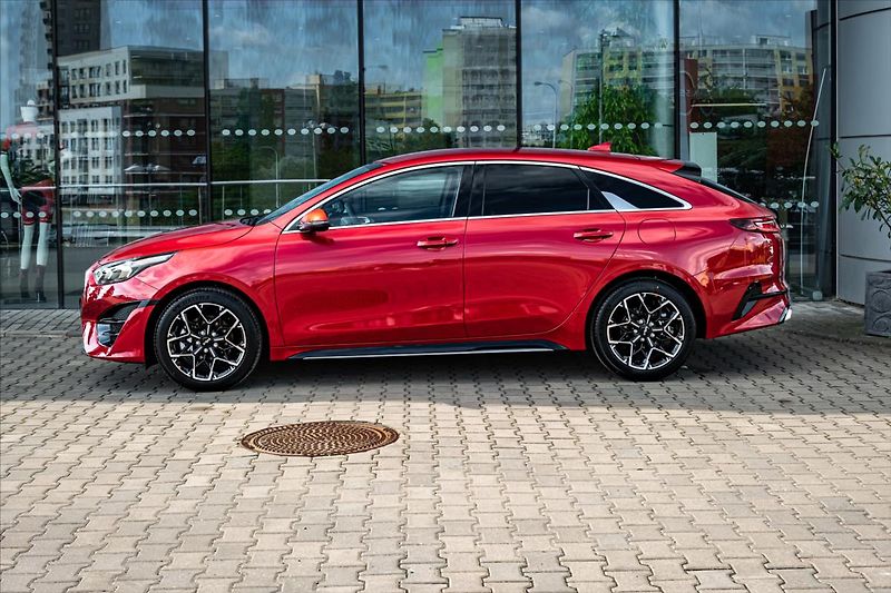 Kia ProCeed 1,5 T-GDi GPF  GT LINE PLUS - fotka 5 z 23