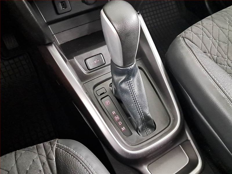 Suzuki Vitara (2019) Elegance 1.4 BoosterJet - fotka 13 z 19