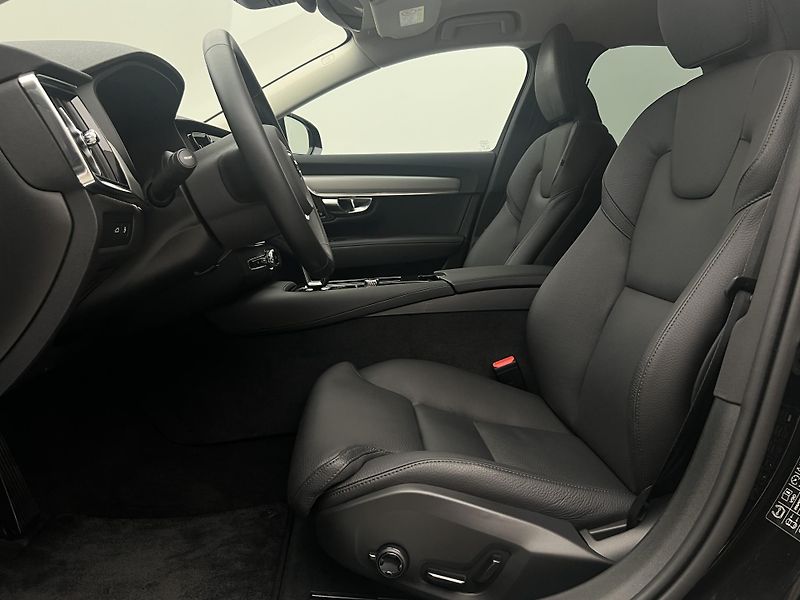 Volvo V90 T6 AWD DARK PLUS AUT - fotka 3 z 47