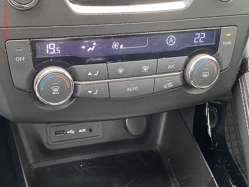 Renault Kadjar (2016) 1.2 TCe, ČR, AC, temp - fotka 15 z 17