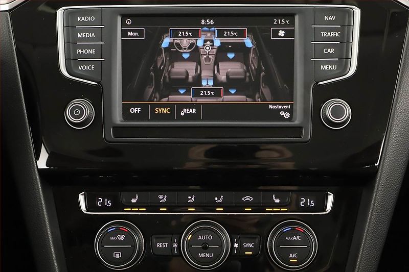 Volkswagen Passat (2015) Highline 2.0 TDI, Tempomat - fotka 14 z 17