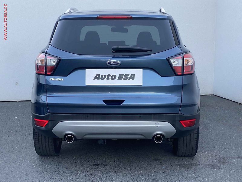 Ford Kuga (2019) 1.5 EB, Titanium, +kola - fotka 5 z 19