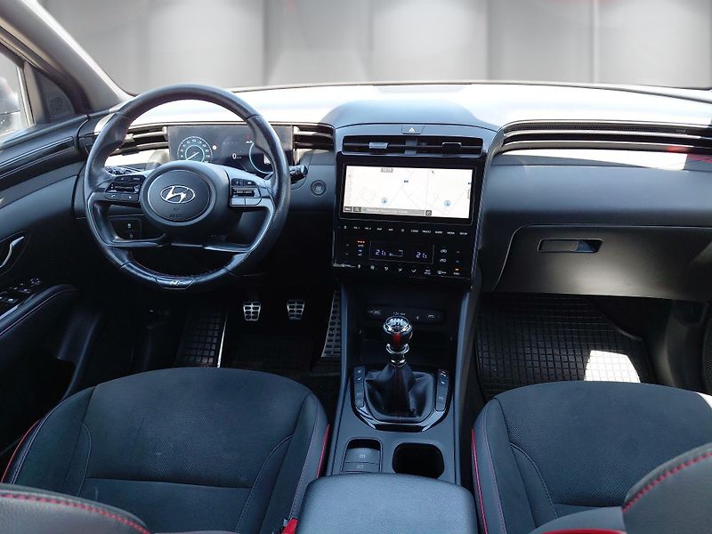 Hyundai Tucson (2023) 1,6 T-GDi 110 kW N-line - fotka 21 z 24