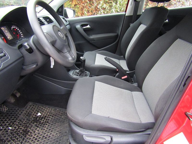 Volkswagen Polo (2010) 1.2 TDI 55kW TOP QUALITY - fotka 19 z 33