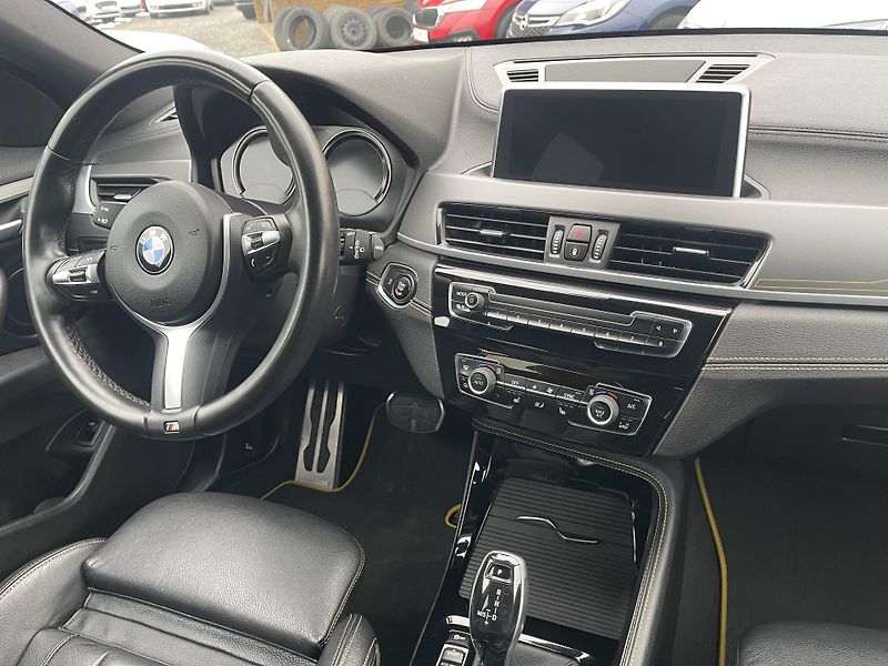 BMW X2 2.0xD M-paket-AT-KŮŽE-NAVI-ČR! - fotka 23 z 42