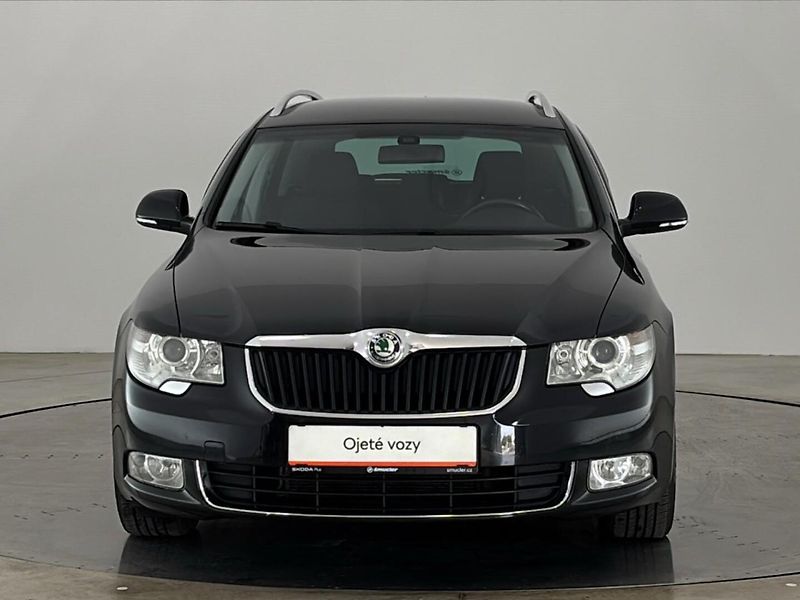 Škoda Superb Ambition - fotka 4 z 27