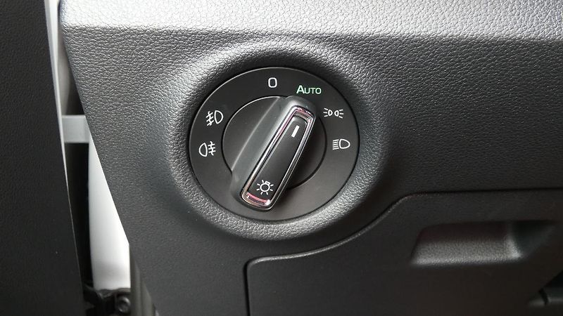 Škoda Kamiq 1.0 TSI Style DSG - fotka 10 z 22