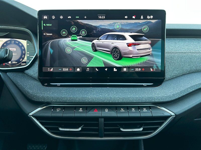 Škoda Octavia (2025) Combi 1.5 TSI 110kW MHEV DSG T - fotka 17 z 35