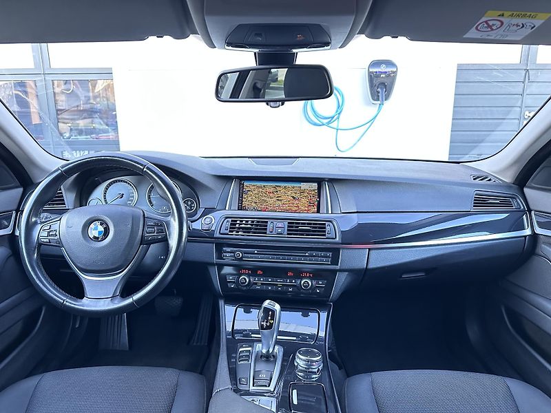 BMW Řada 5 520d Touring A/T - fotka 6 z 19