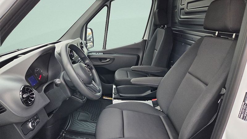 Mercedes-Benz Sprinter 317 CDI/XL - fotka 10 z 23