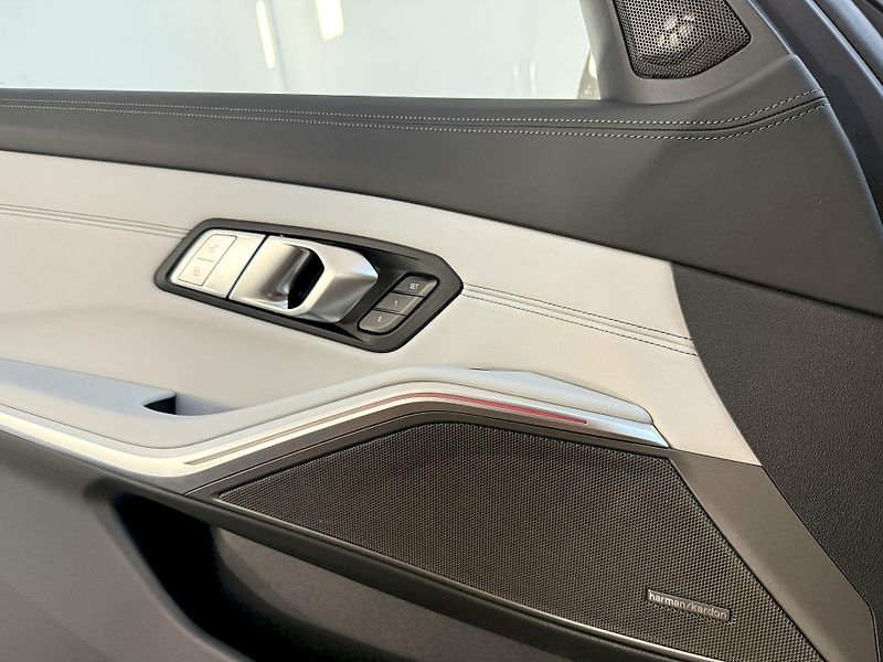BMW M3 Competition xDrive NEW Indiv. - fotka 23 z 46