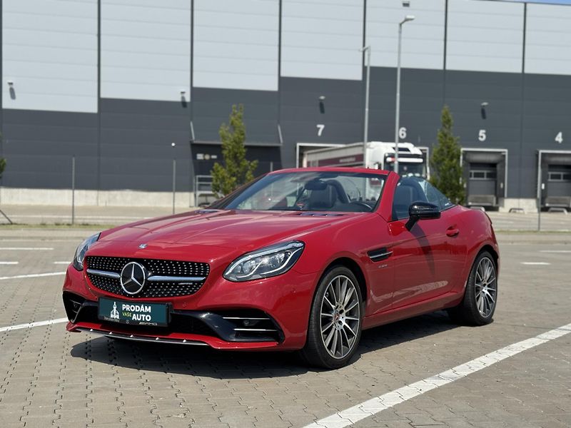 Mercedes-Benz SLC AMG 43 - fotka 2 z 43