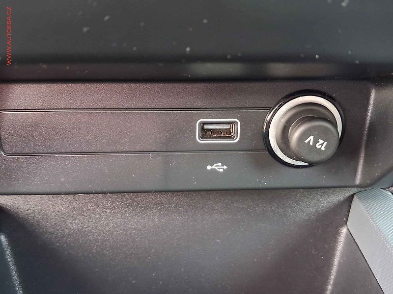 Škoda Fabia (2019) 1.0MPi, 2.maj,ČR, AC - fotka 15 z 16
