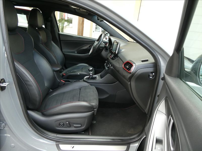 Hyundai i30 2,0 i N 202kW serviska - fotka 25 z 50