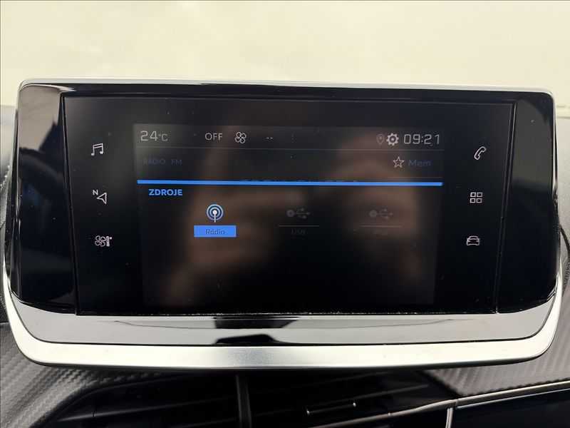 Peugeot 2008 1,5 HDi ACTIVE LED SENZORY ČR - fotka 16 z 39