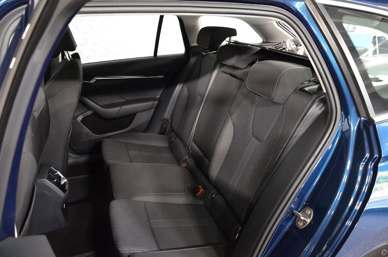 Škoda Octavia (2023) Combi 1.5TSI 110 Style - fotka 18 z 19