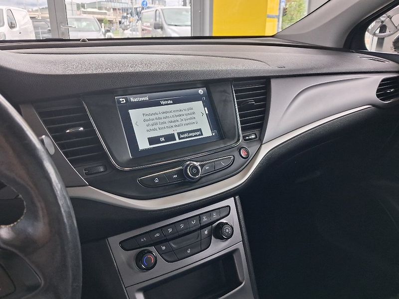 Opel Astra (2022) 1.5CDTi 77kW 2022 - fotka 13 z 15