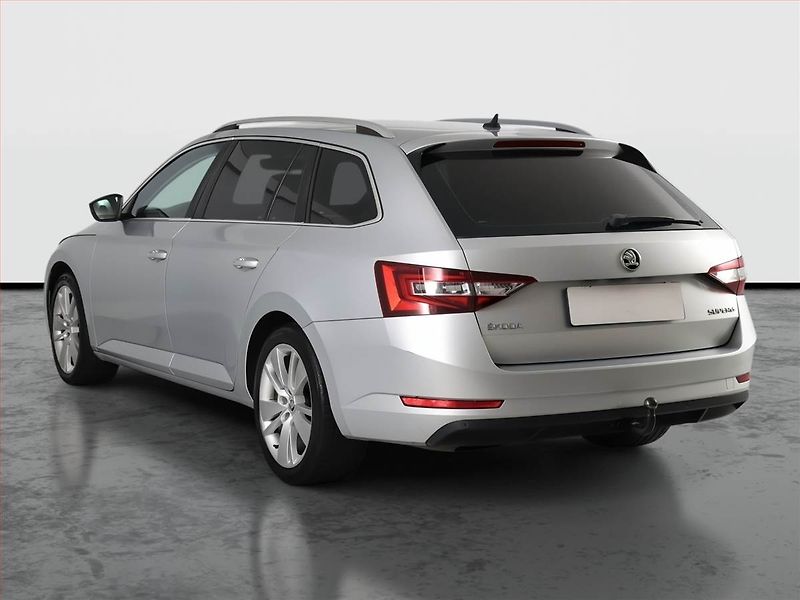 Škoda Superb (2015) Style 2.0 TDI, Serv.kniha - fotka 4 z 23