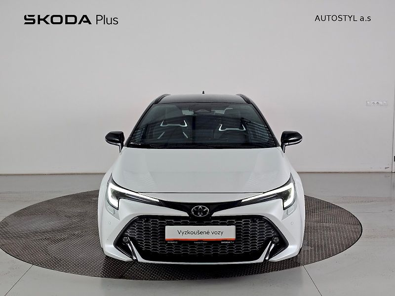 Toyota Corolla (2024) 2.0HEV 197k GR Dynamic - fotka 4 z 25