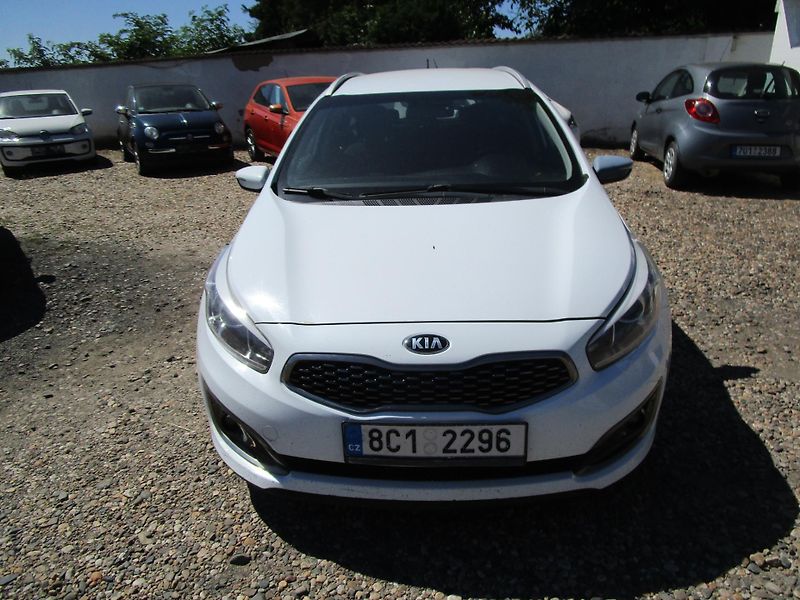Kia Ceed 1,6-99KW-KOUPENO V ČR+NOVÁ STK - fotka 2 z 13