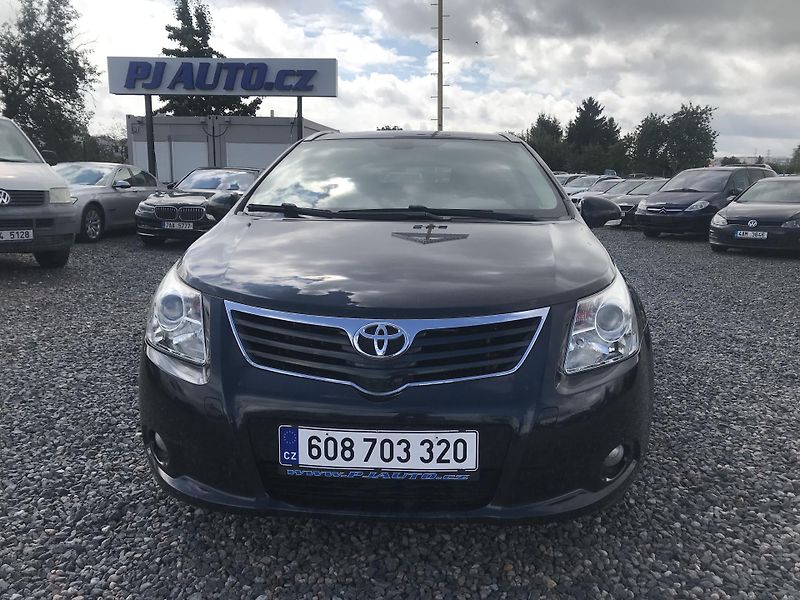 Toyota Avensis 1.8 í 108 KW,KOMBI,KLIMA... - fotka 3 z 18
