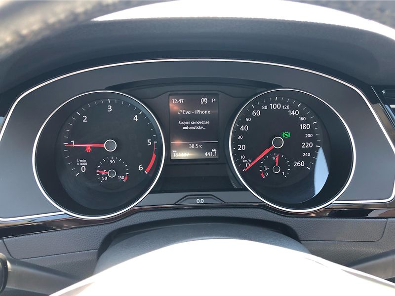 Volkswagen Passat Variant 2,0 TDI DSG - fotka 18 z 28