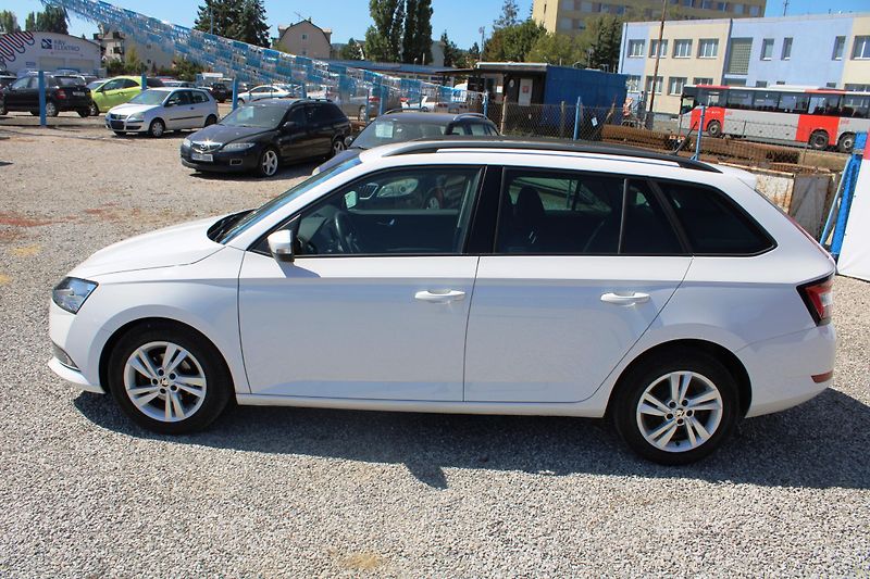 Škoda Fabia (2022) 1,0Tsi KLIMA TEMPOMAT EL.OKNA  - fotka 4 z 16