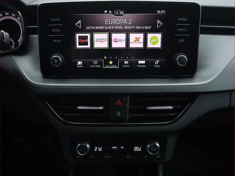 Škoda Kamiq (2019) 1.0 TSI, Serv.kniha, Tempomat - fotka 11 z 20