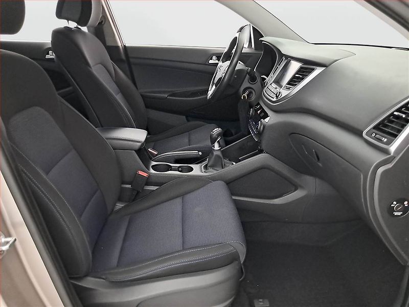 Hyundai Tucson (2016) 1.7 CRDi, Serv.kniha, Kůže - fotka 9 z 22