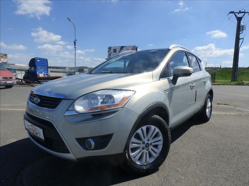 Ford Kuga 2,0 TDCI, 4x4 - fotka 1 z 47