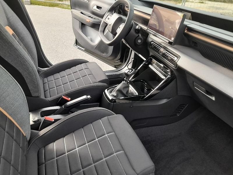 Citroën C3 Aircross (2026) PLUS TURBO 100K MAN. 7MÍST - fotka 33 z 40