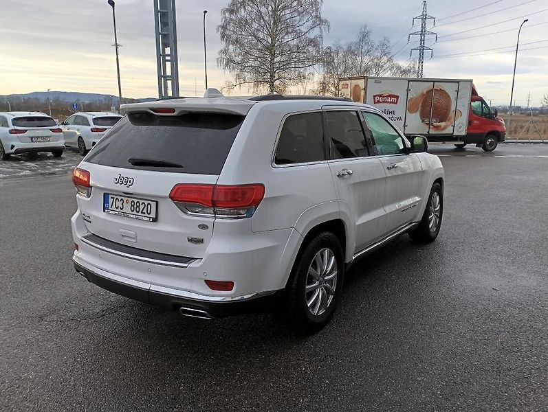 Jeep Grand Cherokee (2016) - fotka 6 z 19