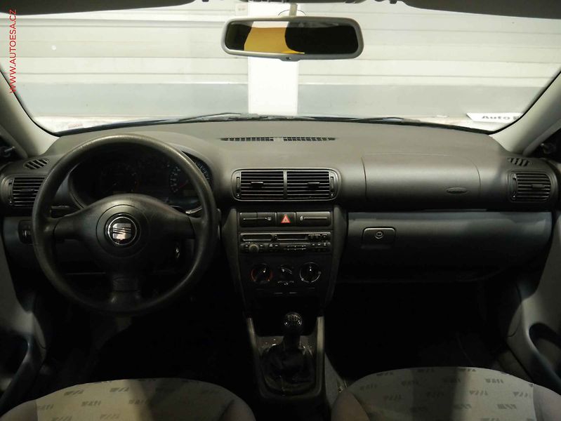 Seat Leon (2001) 1.6, ČR, TZ, ČR - fotka 8 z 15