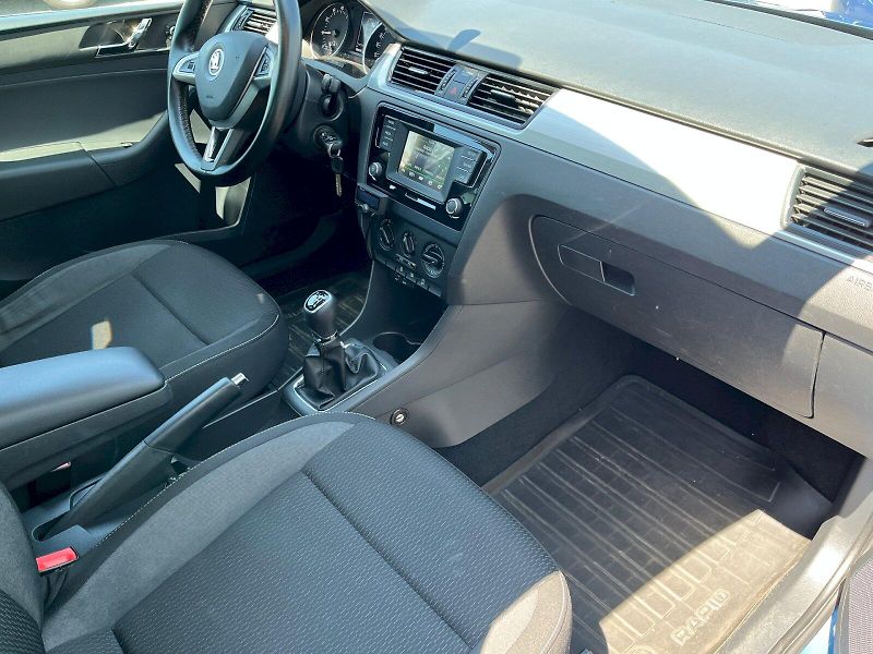 Škoda Rapid (2015) 1.2 TSI 81kW Ambition - fotka 15 z 26